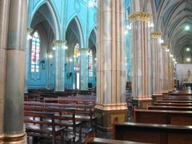 Santuário e Praça Santa Terezinha